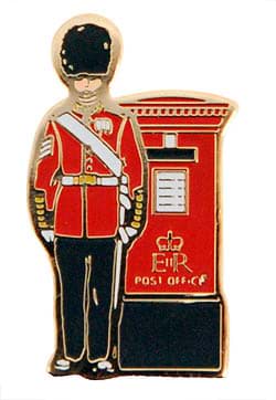 Bild von Guardsman with Post Box Pin